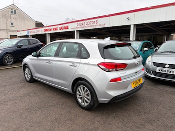 Used Hyundai i30 2018 for sale - 77732874: Photo
