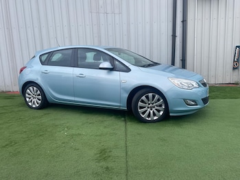 Used Vauxhall Astra 2010 for sale - 79076393: Photo