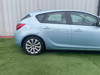 Used Vauxhall Astra 2010 for sale - 79076393: Photo
