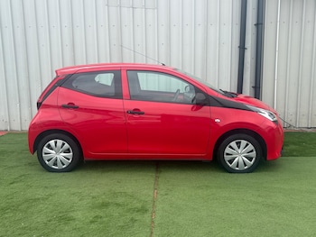 Used Toyota AYGO 2019 for sale - 79076375: Photo