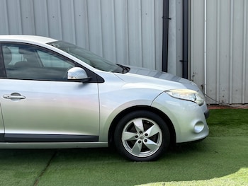 Used Renault Megane 2011 for sale - 79076394: Photo