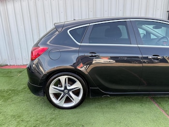 Used Vauxhall Astra 2015 for sale - 79182358: Photo