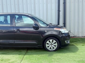Used Citroen C3 Picasso 2009 for sale - 79076385: Photo