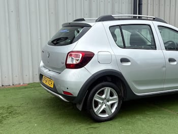 Used Dacia Sandero 2014 for sale - 79617788: Photo