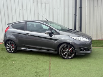 Used Ford Fiesta 2017 for sale - 79512327: Photo