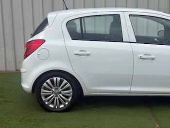 Used Vauxhall Corsa 2011 for sale - 79128971: Photo