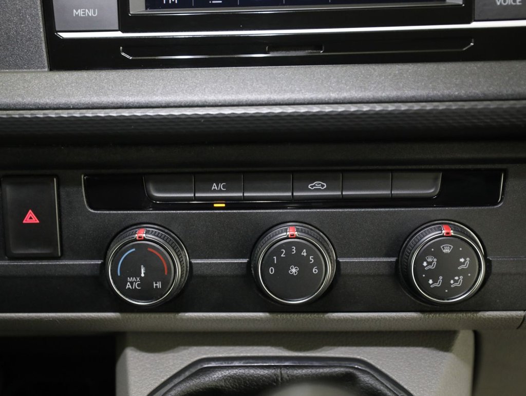 Used Volkswagen Transporter 2022 for sale - 77971633: Photo 24