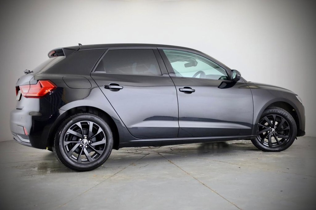 Used Audi A1 2023 for sale - 76691337: Photo 9