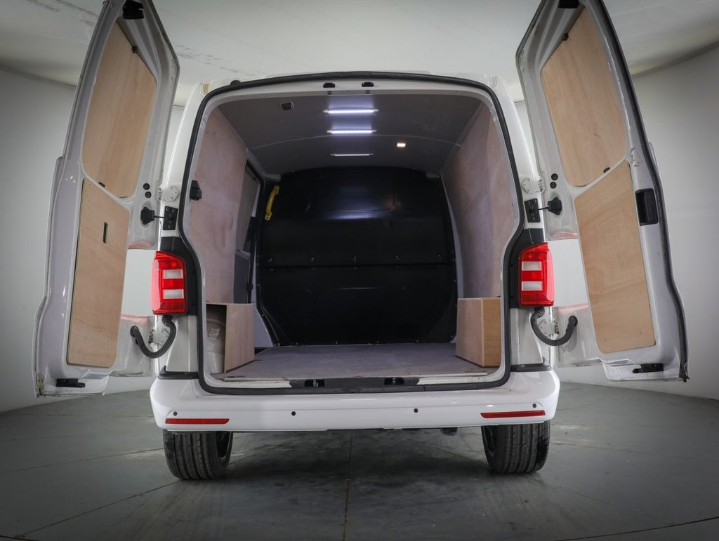 Used Volkswagen Transporter 2019 for sale - 77739630: Photo 14