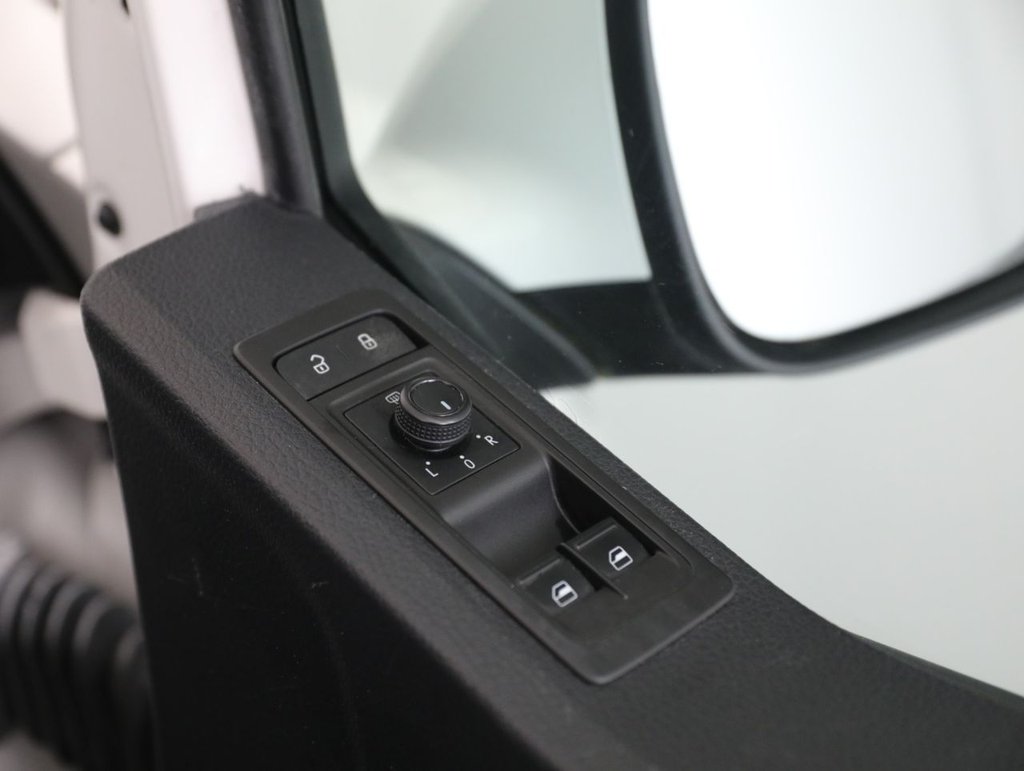 Used Volkswagen Transporter 2019 for sale - 77739630: Photo 27