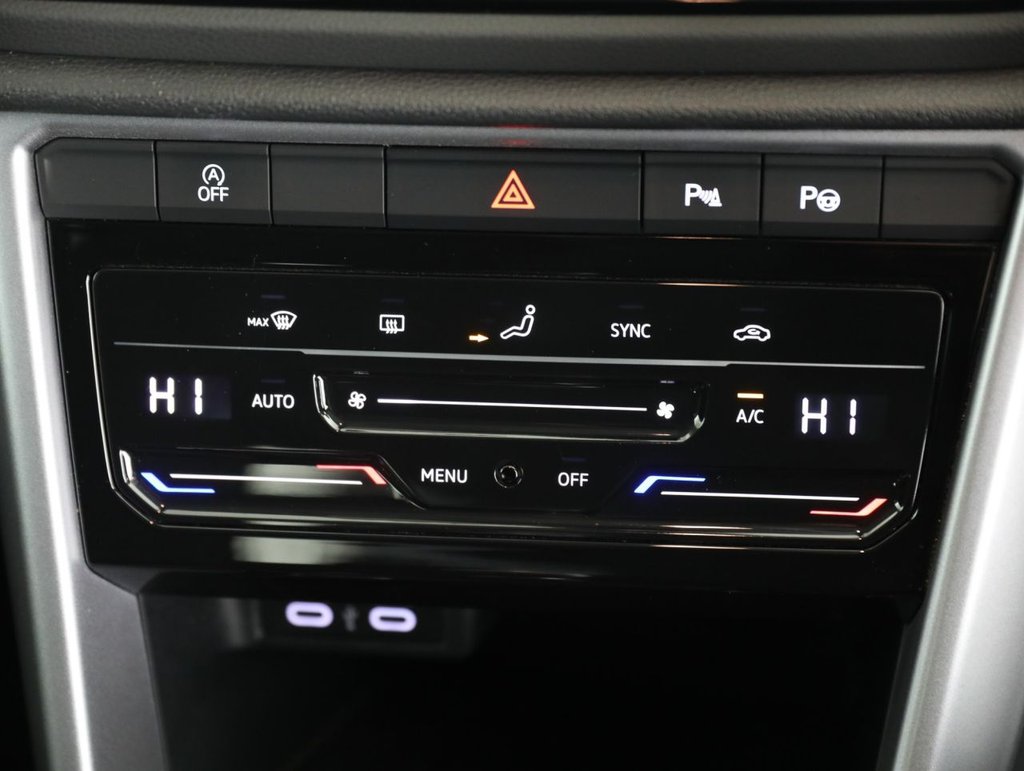 Used Volkswagen T-Roc 2022 for sale - 76999223: Photo 30