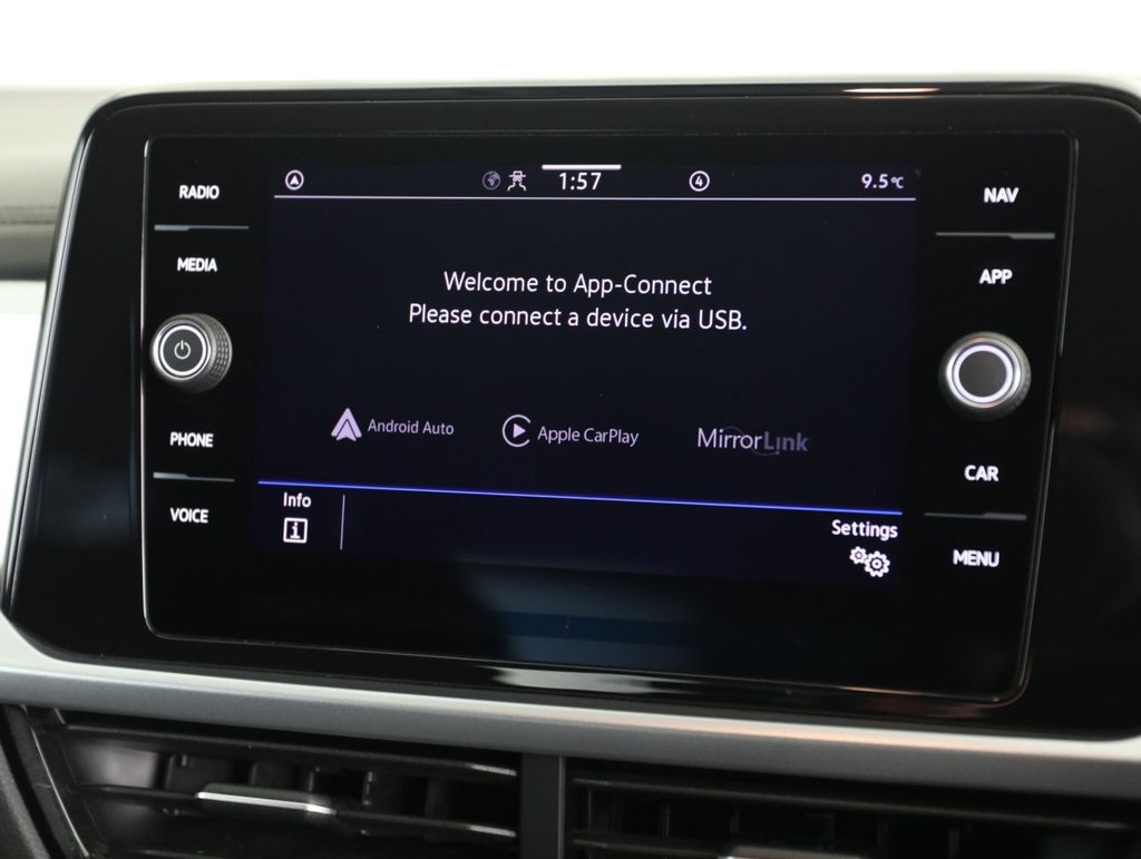 Used Volkswagen T-Roc 2022 for sale - 76999223: Photo 40