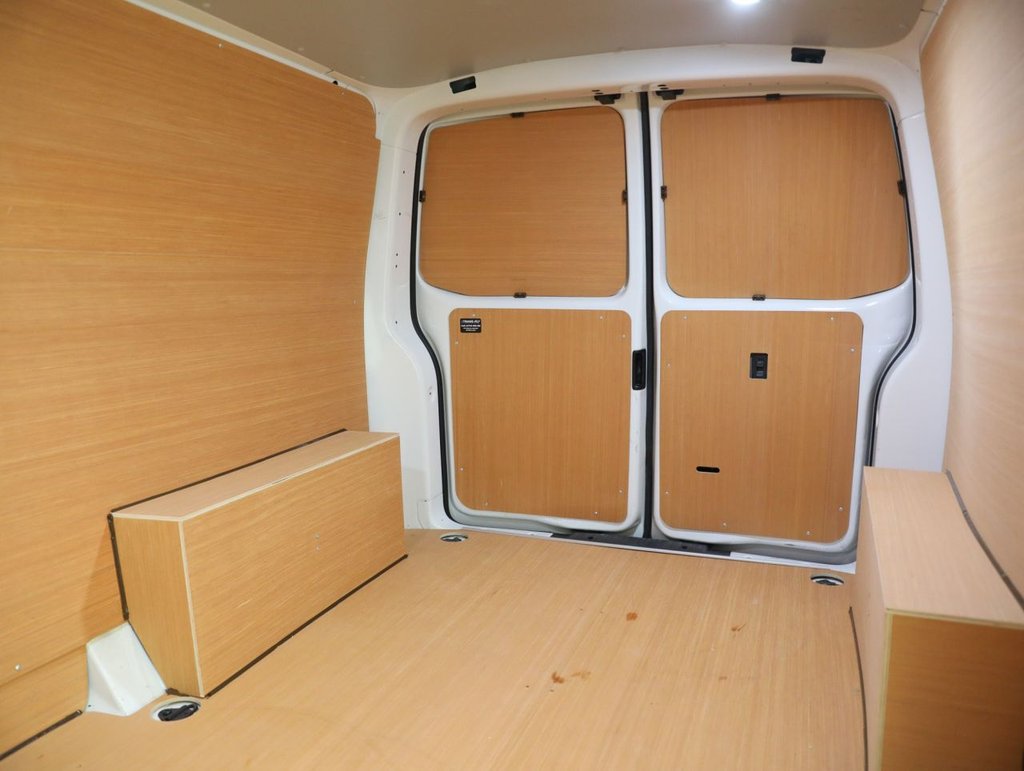 Used Volkswagen Transporter 2021 for sale - 77031060: Photo 40