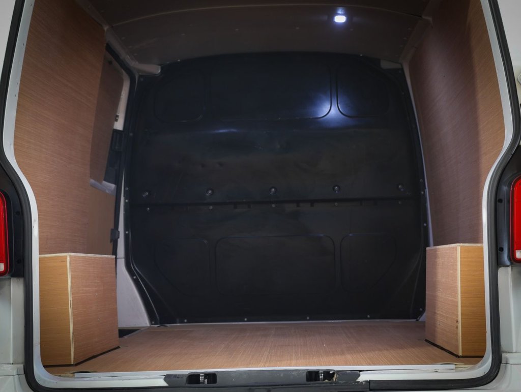 Used Volkswagen Transporter 2021 for sale - 77133035: Photo 37