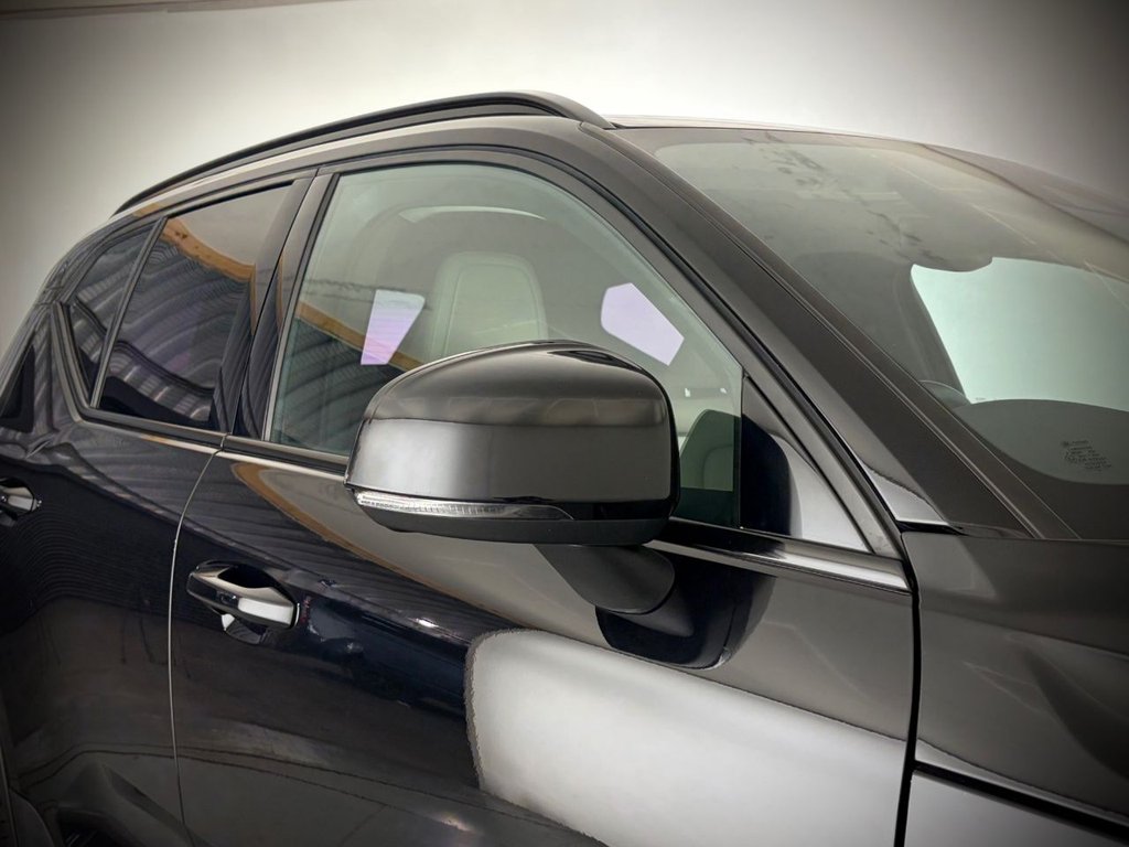 Used Volvo XC40 2021 for sale - 77978937: Photo 10