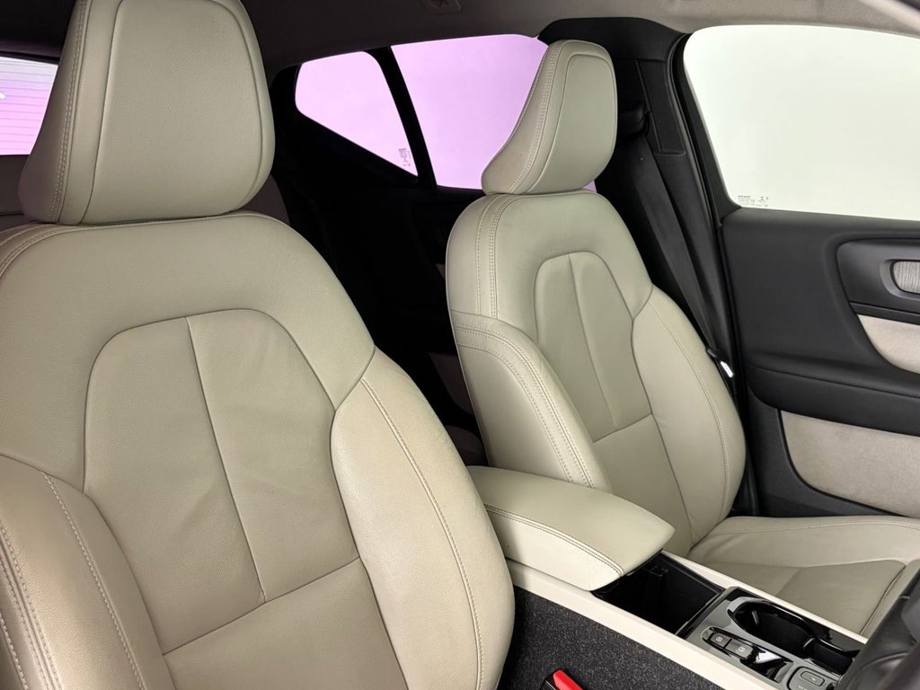 Used Volvo XC40 2021 for sale - 77978937: Photo 21