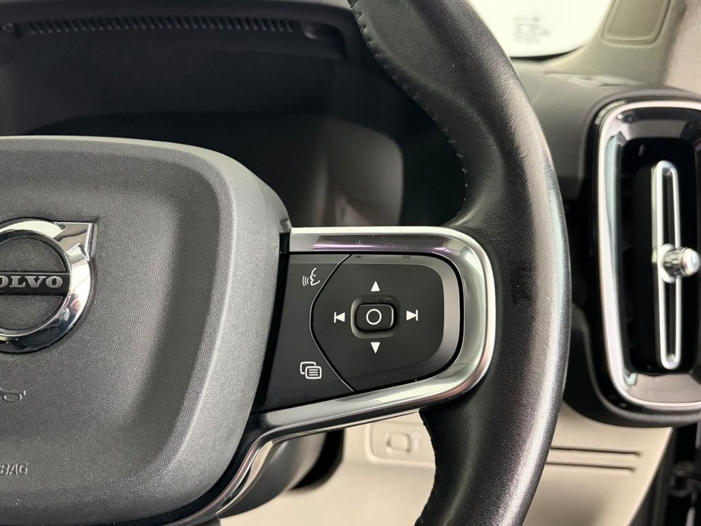 Used Volvo XC40 2021 for sale - 77978937: Photo 41