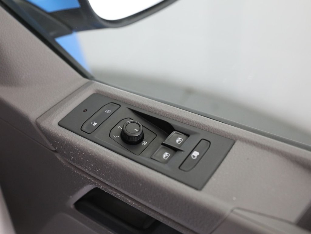 Used Volkswagen Transporter 2022 for sale - 77239346: Photo 28