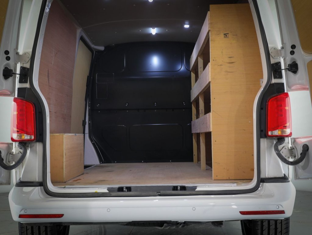 Used Volkswagen Transporter 2022 for sale - 76660681: Photo 16