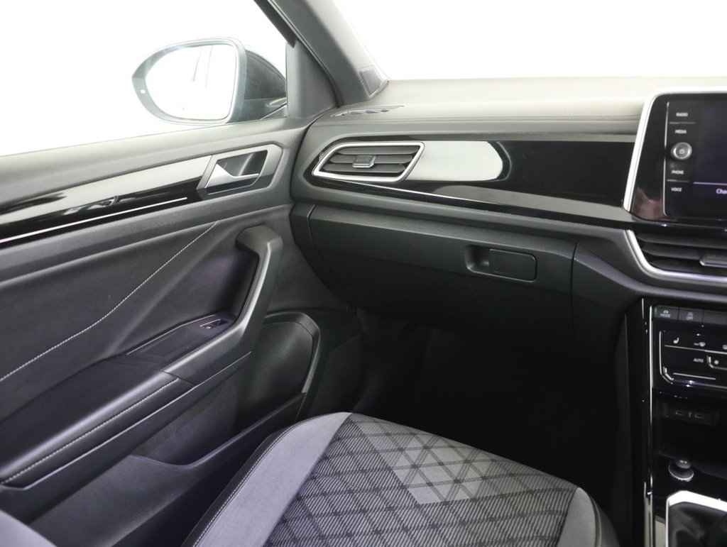 Used Volkswagen T-Roc 2023 for sale - 78102697: Photo 41
