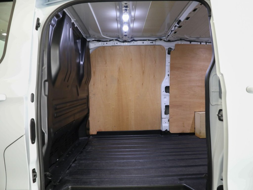 Used Ford Transit Custom 2024 for sale - 76474588: Photo 41