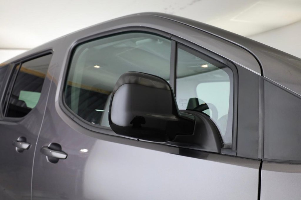 Used Vauxhall Combo Life 2022 for sale - 76760668: Photo 9