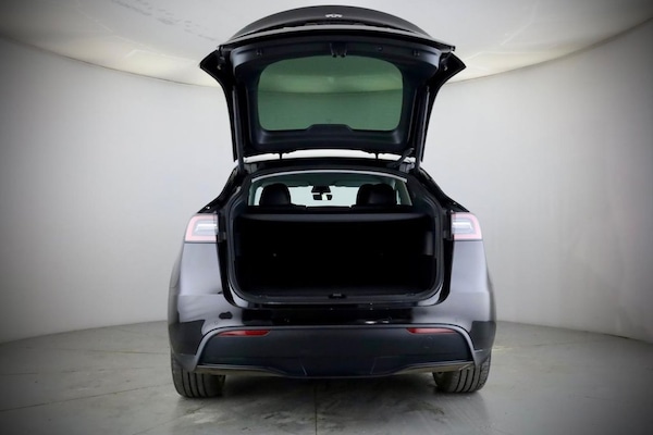 Used Tesla Model Y 2022 for sale - 76312865: Photo 12