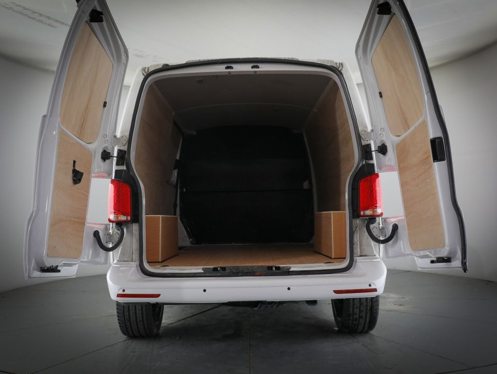 Used Volkswagen Transporter 2023 for sale - 78008773: Photo 14