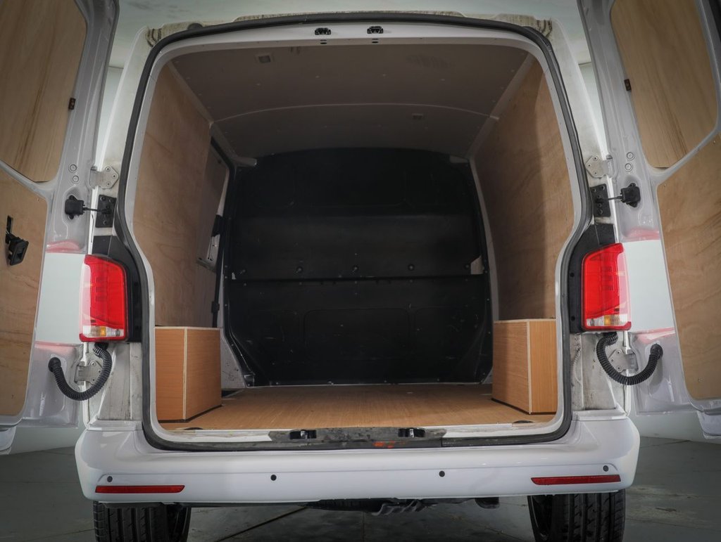 Used Volkswagen Transporter 2023 for sale - 78008773: Photo 16