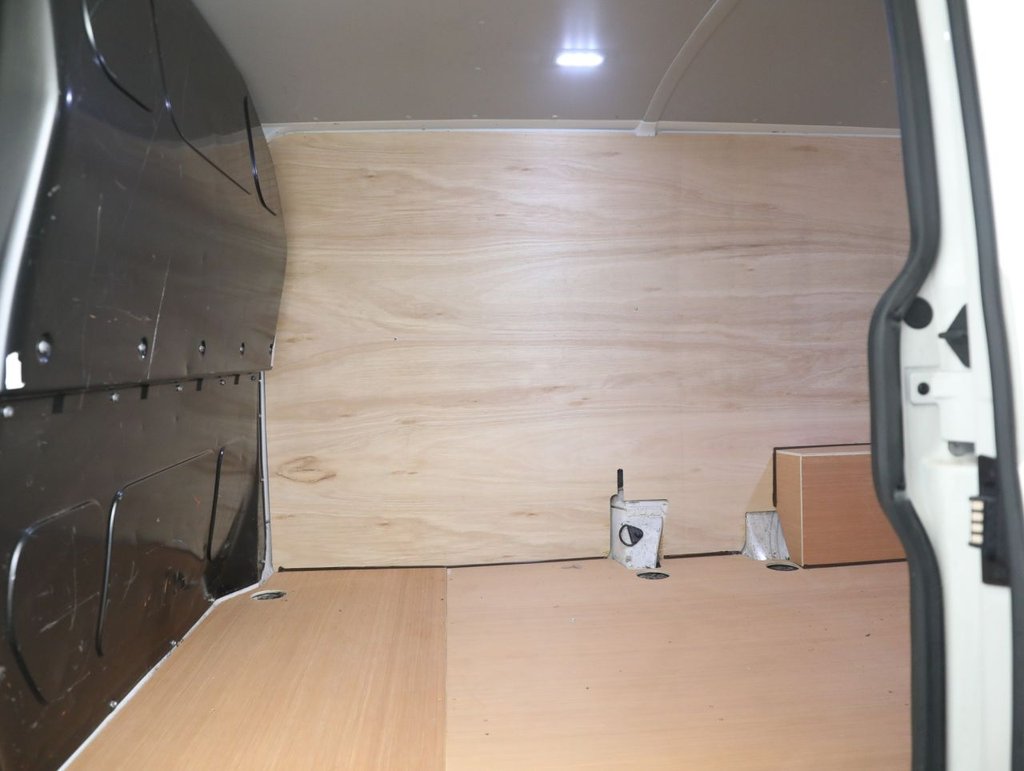 Used Volkswagen Transporter 2023 for sale - 78008773: Photo 37