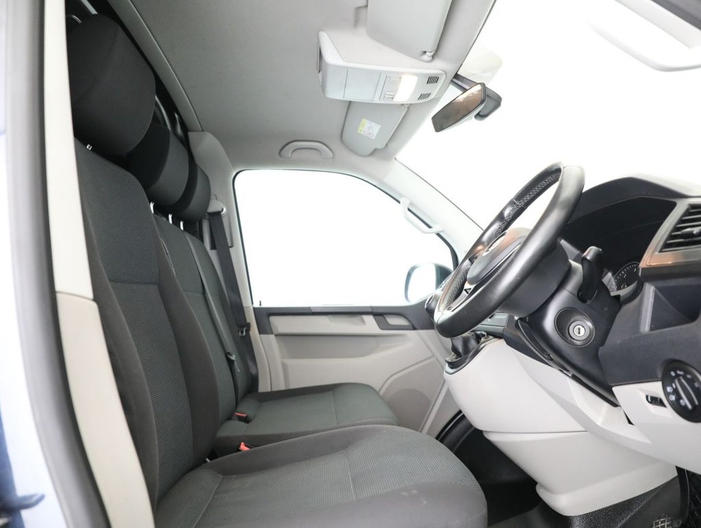 Used Volkswagen Transporter 2019 for sale - 76406206: Photo 21