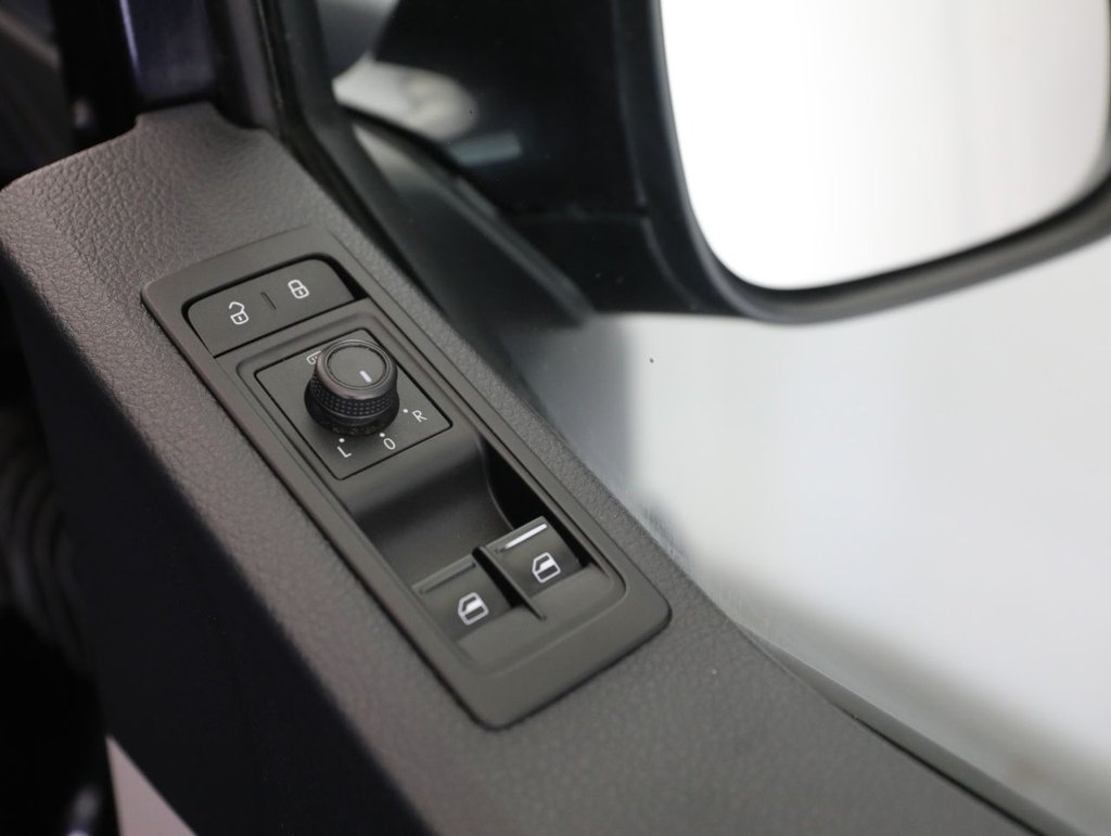 Used Volkswagen Transporter 2019 for sale - 76406206: Photo 29