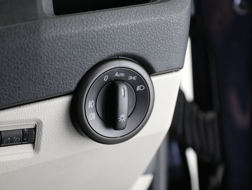 Used Volkswagen Transporter 2019 for sale - 76406206: Photo 33