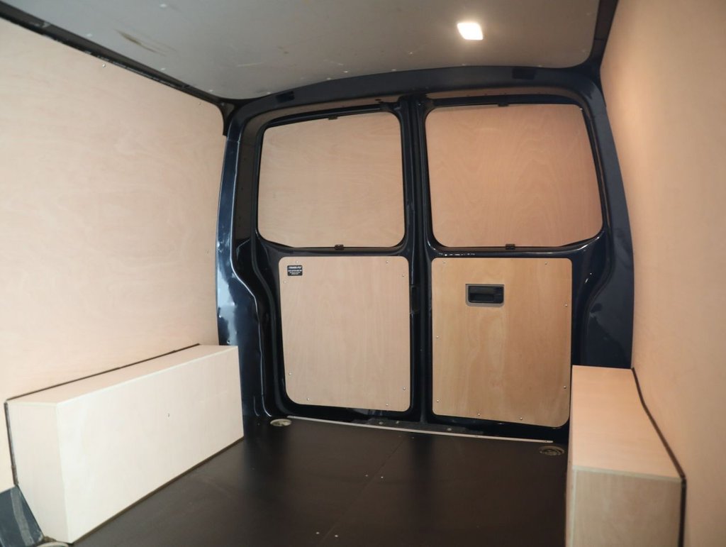 Used Volkswagen Transporter 2019 for sale - 76406206: Photo 37