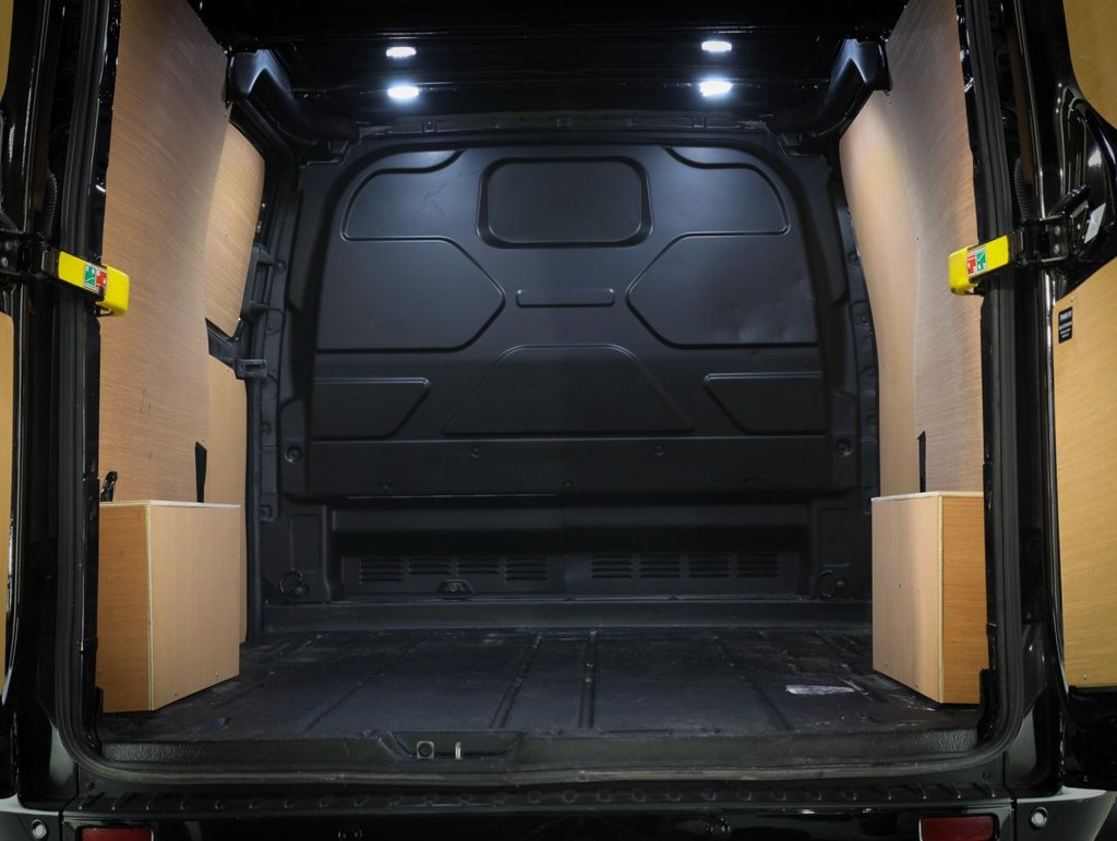 Used Ford Transit Custom 2022 for sale - 77110437: Photo 17