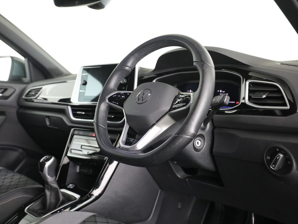 Used Volkswagen T-Roc 2023 for sale - 77809953: Photo 24