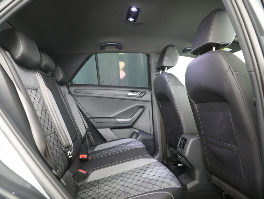 Used Volkswagen T-Roc 2023 for sale - 77809953: Photo 31