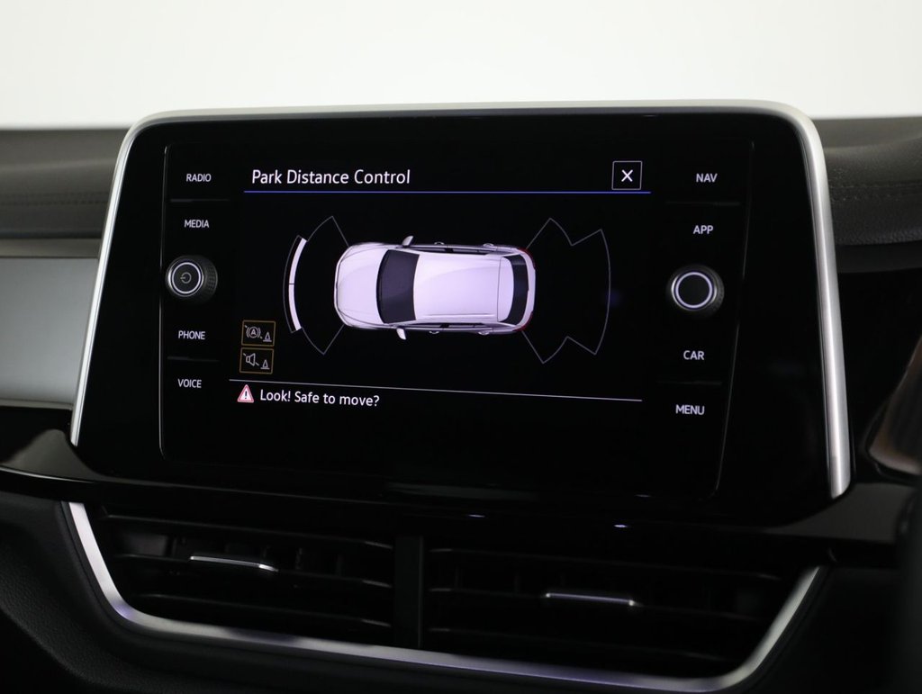 Used Volkswagen T-Roc 2023 for sale - 77809953: Photo 32