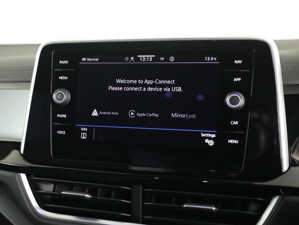 Used Volkswagen T-Roc 2023 for sale - 77809953: Photo 45