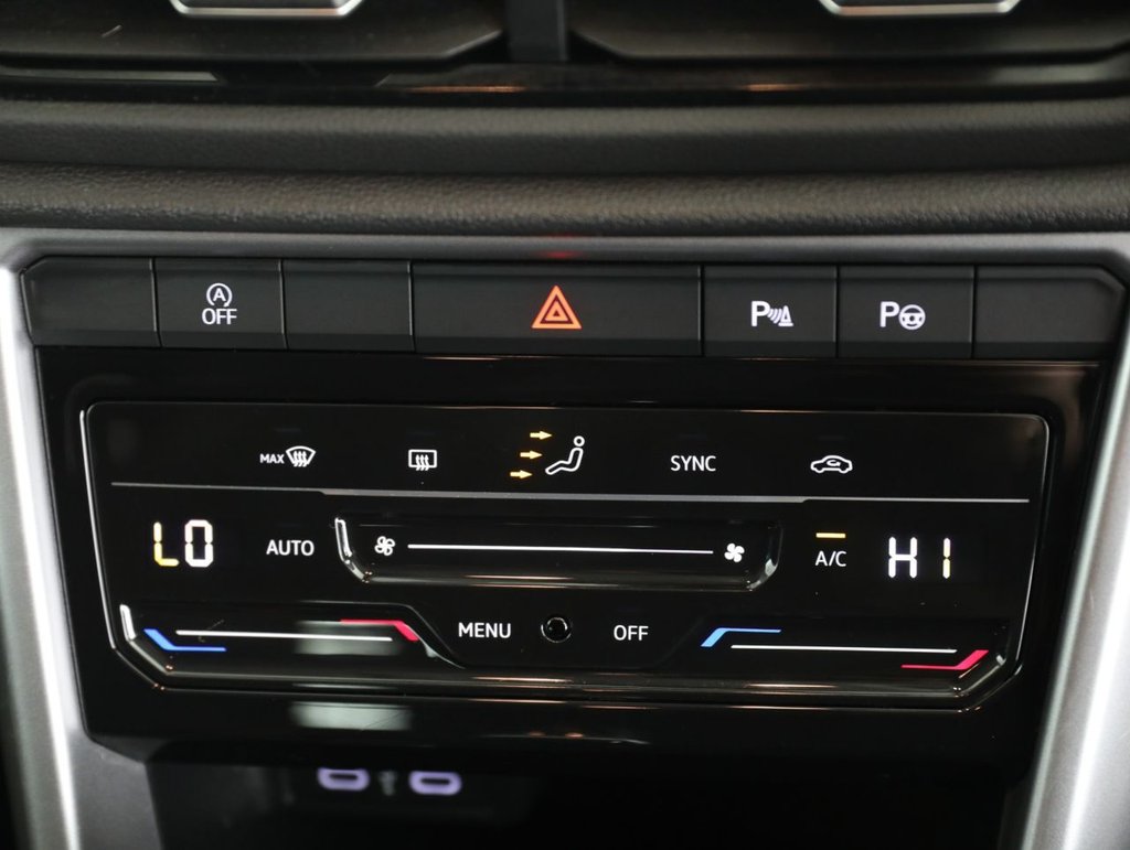 Used Volkswagen T-Roc 2023 for sale - 78186699: Photo 29