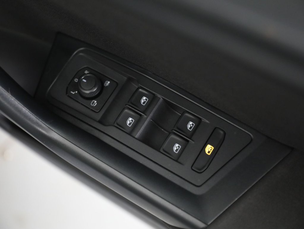 Used Volkswagen T-Roc 2023 for sale - 78186699: Photo 34