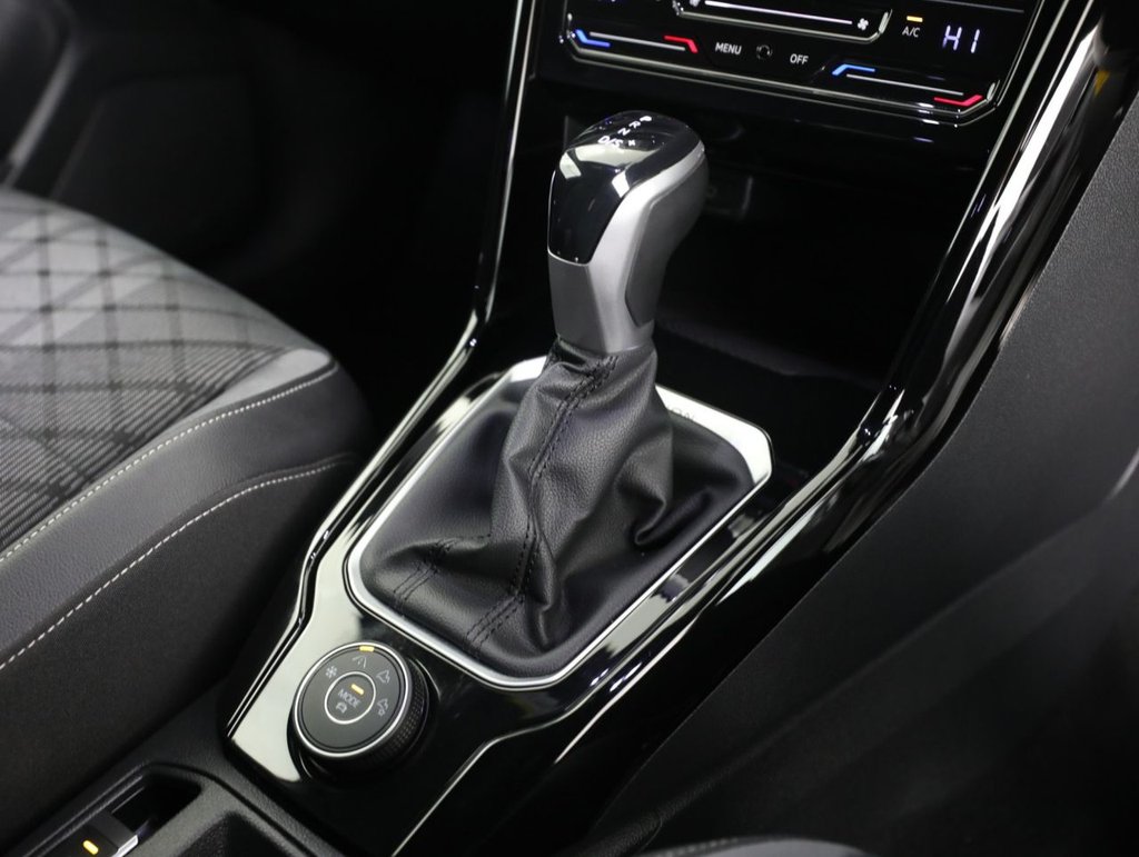 Used Volkswagen T-Roc 2022 for sale - 77178034: Photo 24