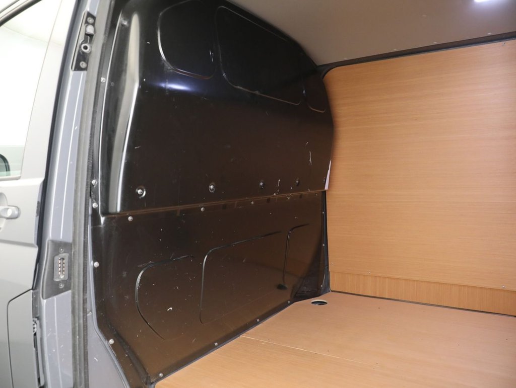 Used Volkswagen Transporter 2023 for sale - 78172518: Photo 40