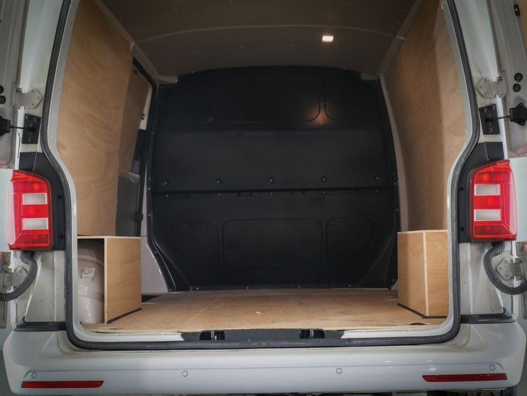 Used Volkswagen Transporter 2019 for sale - 77733943: Photo 16