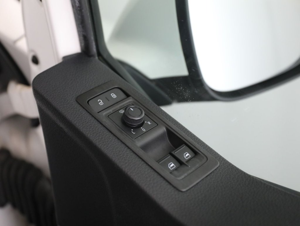 Used Volkswagen Transporter 2019 for sale - 77733943: Photo 29