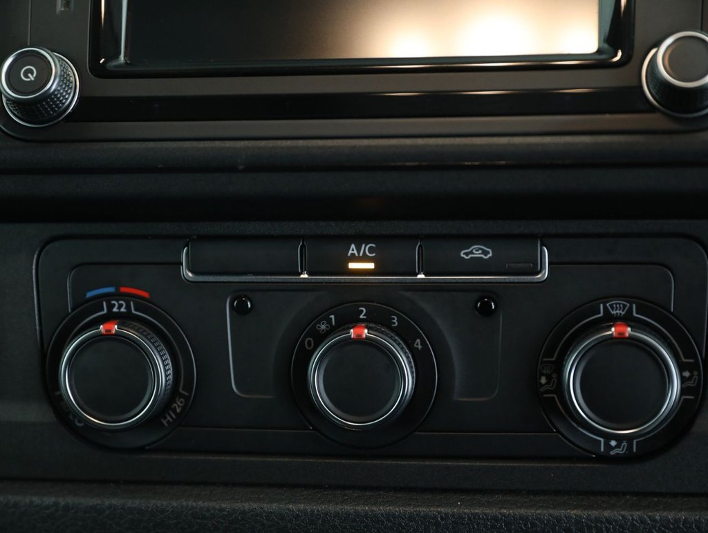 Used Volkswagen Transporter 2019 for sale - 77733943: Photo 36