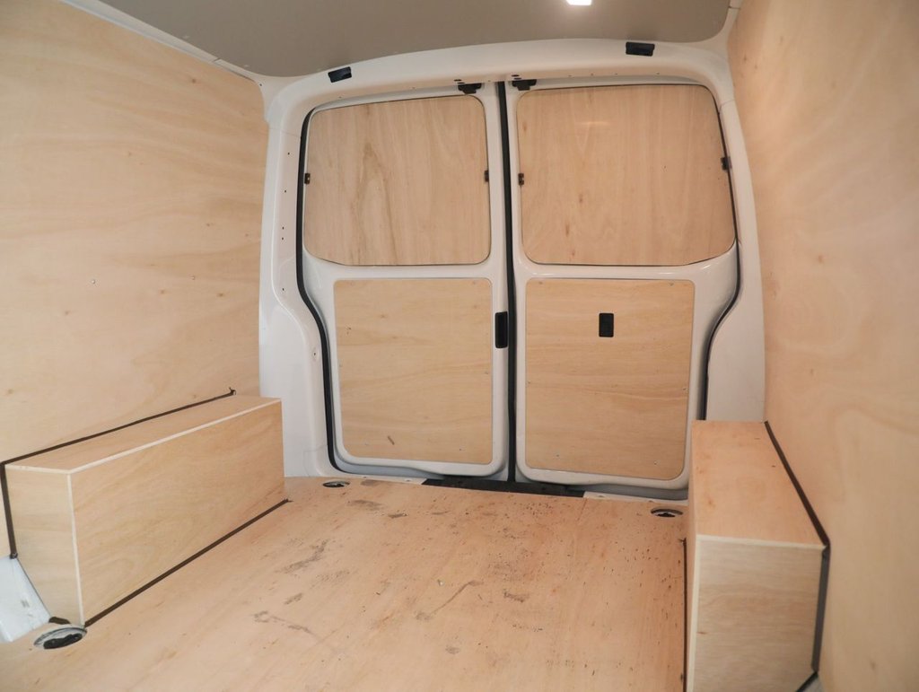 Used Volkswagen Transporter 2019 for sale - 77733943: Photo 38