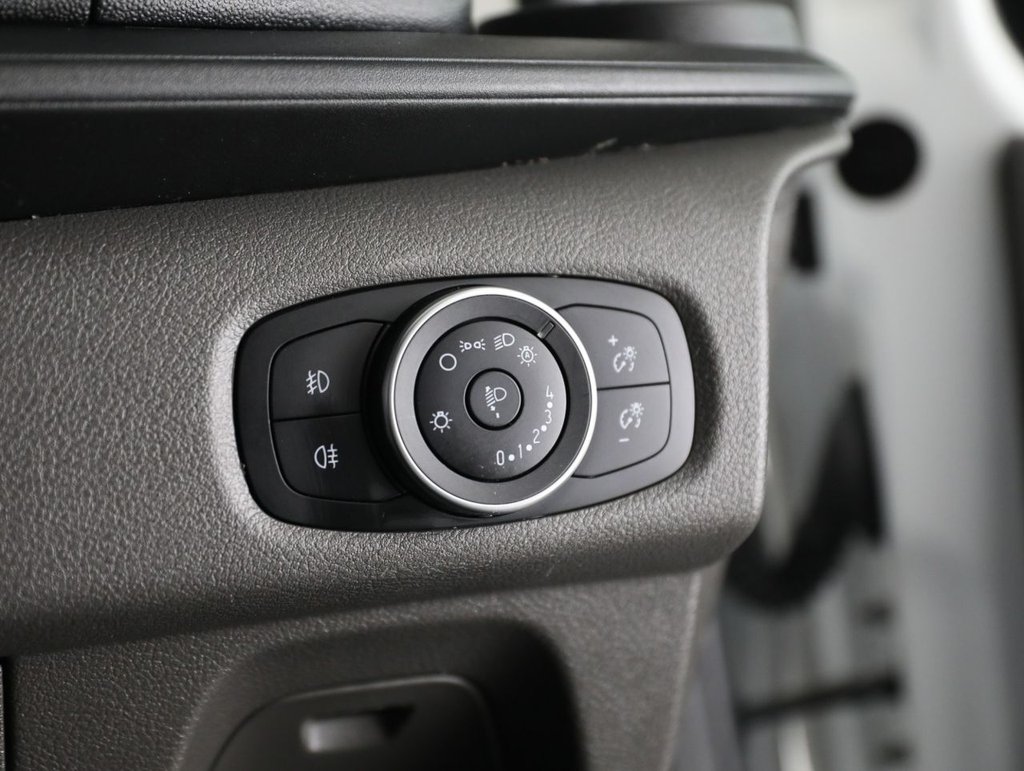 Used Ford Transit Custom 2021 for sale - 77218604: Photo 25