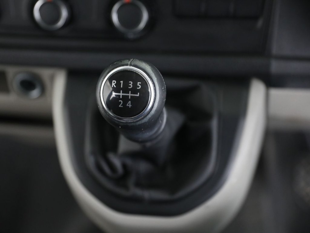 Used Volkswagen Transporter 2019 for sale - 77436697: Photo 22