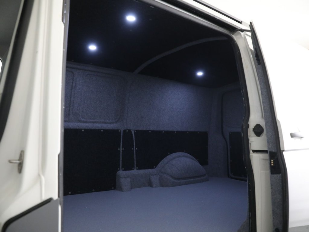 Used Volkswagen Transporter 2019 for sale - 77436697: Photo 36